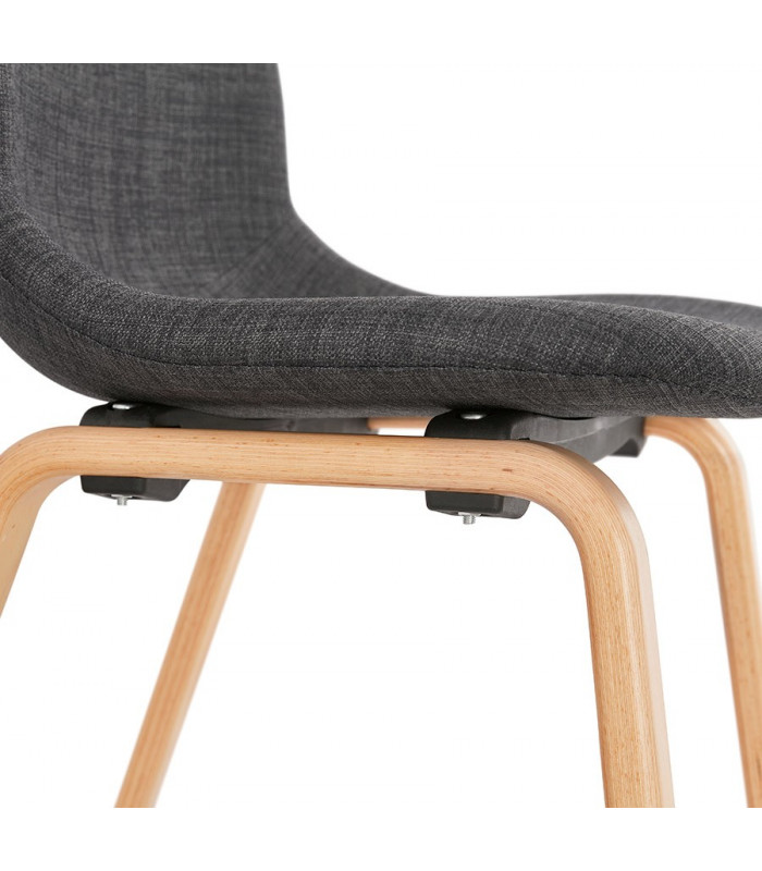 Chaise design gris foncé en tissu et bois Bernice