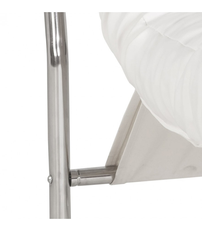 Fauteuil design (non empilable) blanc en similicuir Ava