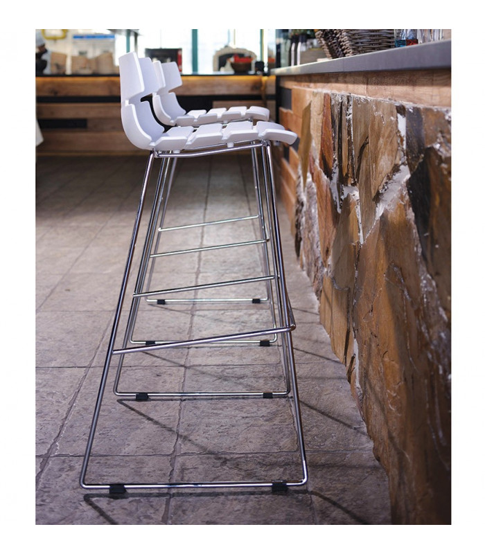 Tabouret de bar design blanc en plastique Livia